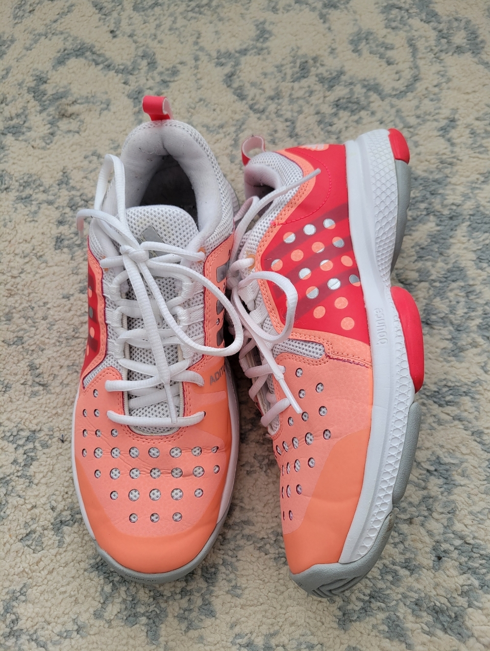 Adidas Women's Barricade Classic athletic shoes size 7